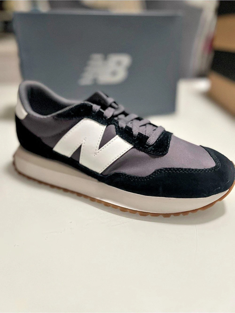 New Balance 237 Women's Sneakers Black & White US 10